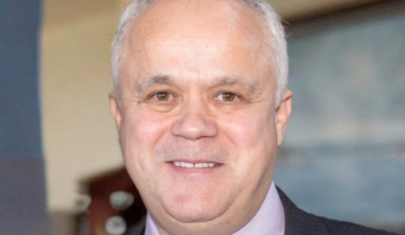 Ο ομογενής Πέτρος Γκικουρίας θα  διεκδικήσει τον Δήμο Χειμάρρας 