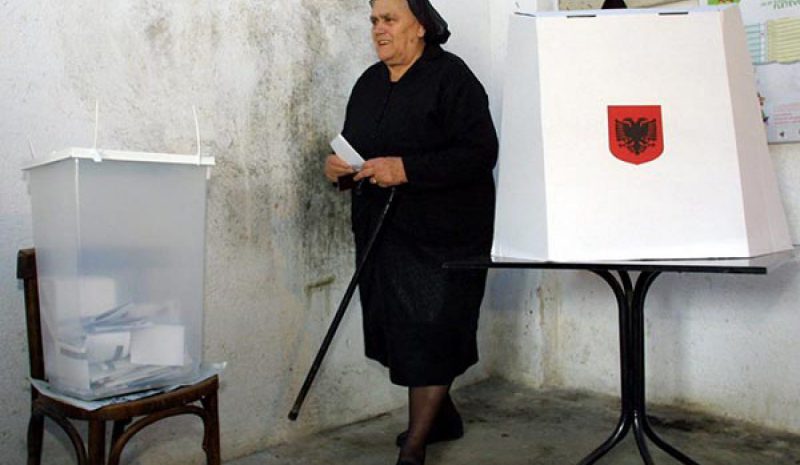 Αντιδράσεων συνέχεια για τις «εκλογές» νοθείας στη Χιμάρα