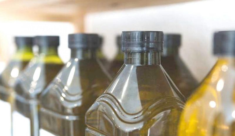 Τους τσάκωσαν να μεταφέρουν λάδι αμφίβολης προέλευσης!