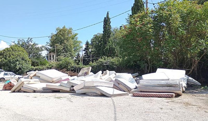 Γέμισαν τα Γιάννενα μικρές «χωματερές» με ογκώδη!