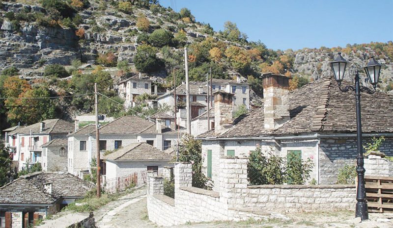 Επείγουσες εργασίες για την προστασία της οικίας Φιλίδη στο Καπέσοβο