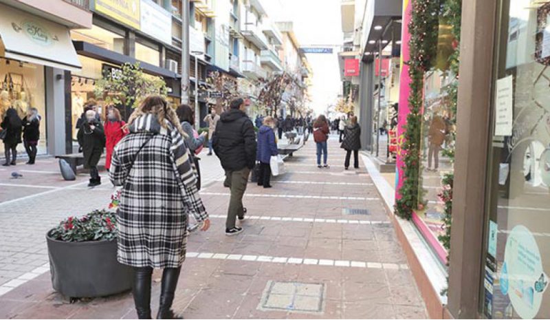 Αναζητώντας συμφέρουσες τιμές για δώρα και γιορτινό τραπέζι!