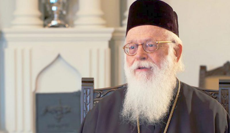 Πολιτικοί και θρησκευτικοί παράγοντες στην Αλβανία ανησυχούν για τον Αναστάσιο