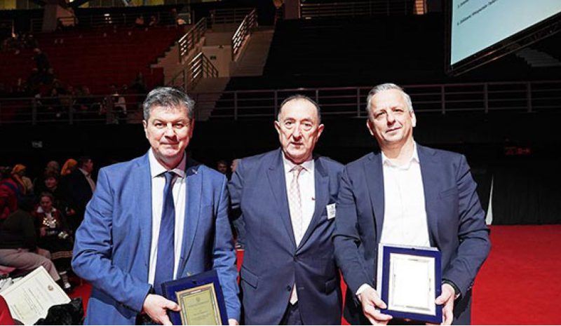 H τηλεοπτική εκπομπή «Εν Χορώ» τιμήθηκε από την Πανηπειρωτική