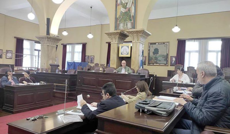 «Μπαλάκι» οι ευθύνες  για τον Μεγάλο Δακτύλιο