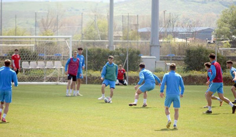 Οριστικά εκτός ο Λεό, το βάρος στην τακτική δίνει ο Μπαδήμας