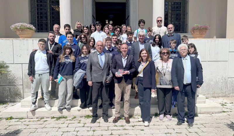 Το Ζωγράφειο Λύκειο Κωνσταντινούπολης ζει χάρη στη στήριξη φίλων από την Ελλάδα!