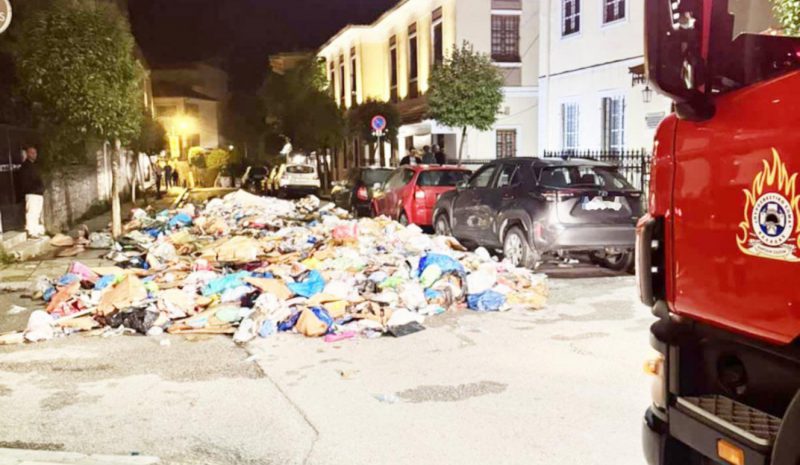 Φωτιά απείλησε απορριμματοφόρο του Δήμου στην οδό Μιχ. Αγγέλου