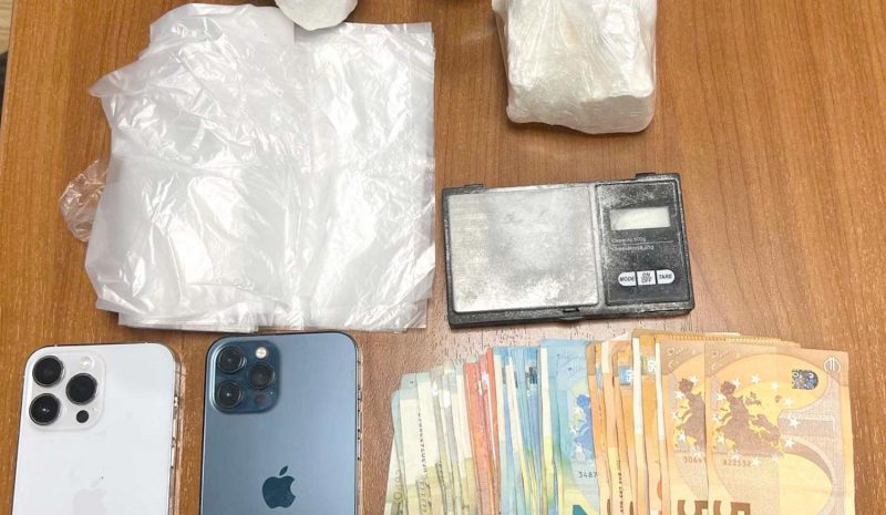 Δύο συλλήψεις για διακίνηση κοκαΐνης  στην Αθήνα από Γιαννιώτες αστυνομικούς!