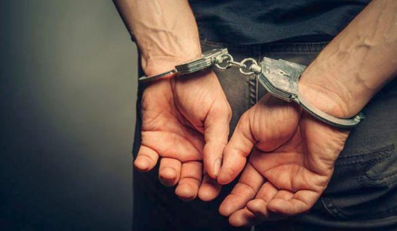 Αμερικανός φωτογράφιζε ανήλικη στην Κυανή Ακτή της Πρέβεζας