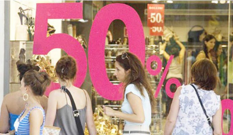 Πρεμιέρα τη Δευτέρα για  τις θερινές εκπτώσεις 