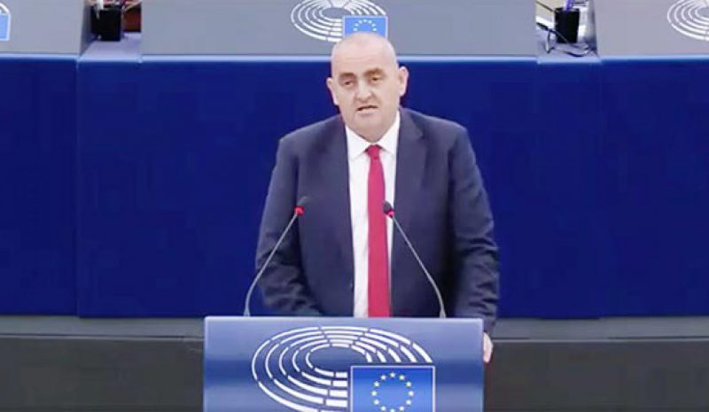 Εντατικοποίηση των μεταρρυθμίσεων ζητά το Ευρωπ. Κοινοβούλιο από την Αλβανία 
