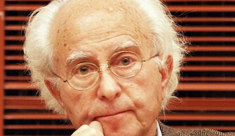 «Έφυγε» ο καθηγητής  Ευτύχης Μπιτσάκης