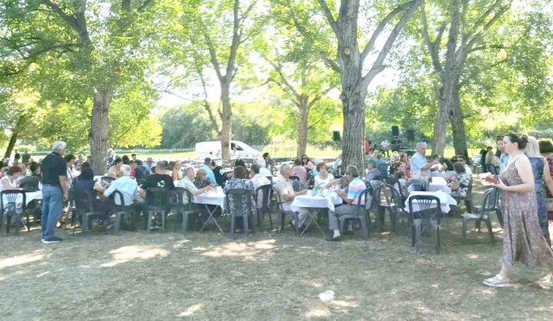  Τα πανηγύρια διατηρούν ζωντανή την πολιτιστική κληρονομιά της Ηπείρου