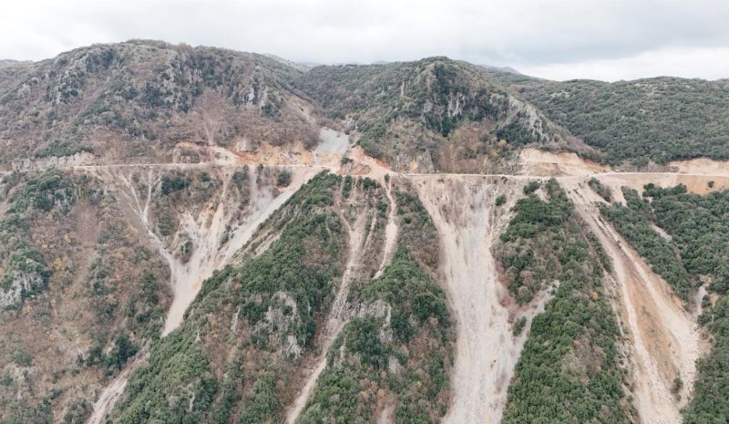 Ζητείται ουσιαστική ενημέρωση για το έργο «Πηγάδια – Γέφυρα Πλάκας»!