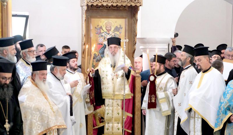 Στην ενθρόνισή του και Ιεράρχες από Ελλάδα «Άξιος» φώναξε κλήρος και λαός για  το νέο Μητροπολίτη Αργυροκάστρου 