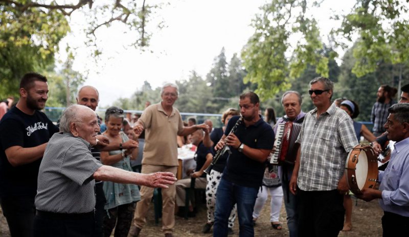 Κάτω τα χέρια από τα πανηγύρια λένε οι αποδημικές οργανώσεις