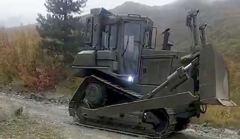  Ο στρατός αναλαμβάνει να ολοκληρώσει  την διάνοιξη του δρόμου στον Γράμμο