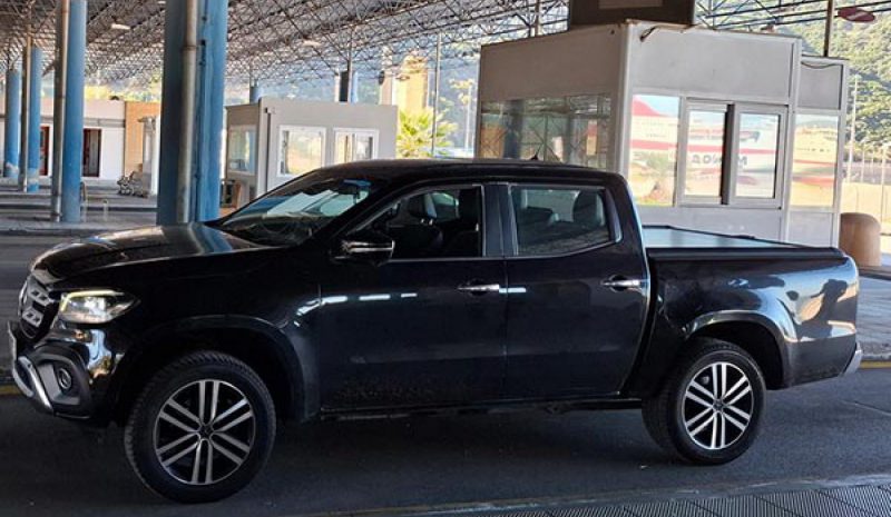 Συνελήφθη με κλεμμένο όχημα  και πλαστή άδεια κυκλοφορίας