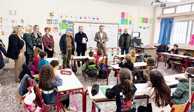  «Μαγικοί σελιδοδείκτες» για την αγορά βιβλίου σε όλους τους μαθητές Α’ Δημοτικού