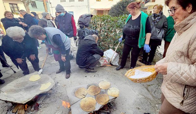 «Μύρισε» Χριστούγεννα χθες μέσα στο Κάστρο!