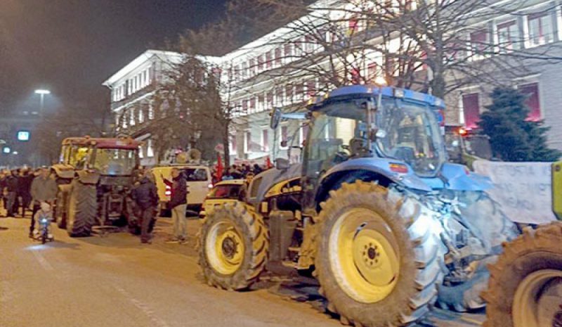 «Τελετή λήξης» στα Γιάννενα για  τις αγροτικές κινητοποιήσεις!