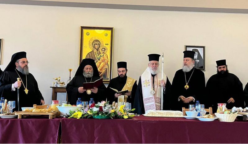  Οι ιεροσπουδαστές της Σχολής Βελλάς έκοψαν την βασιλόπιτα 