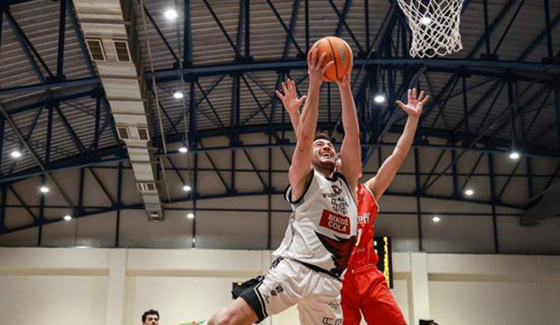 Επέστρεψε στις νίκες ο Βίκος, 78-72 τον Πανερυθραϊκό