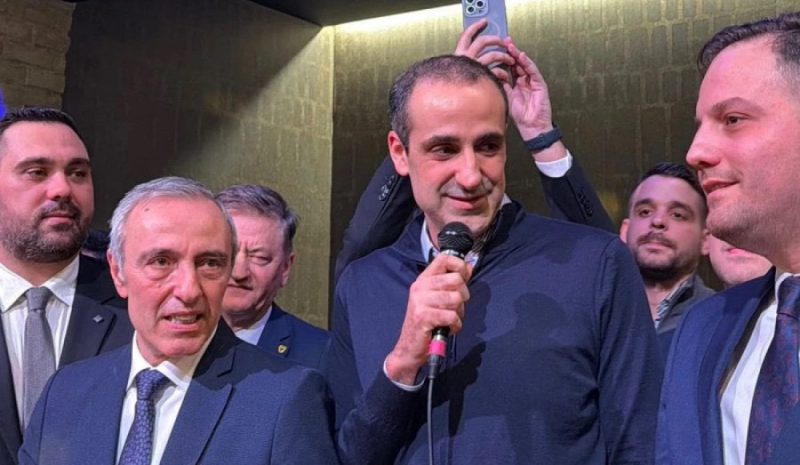 Ο Γρηγόρης Δημητριάδης στην κοπή πίτας της ΝΔ Θεσσαλονίκης