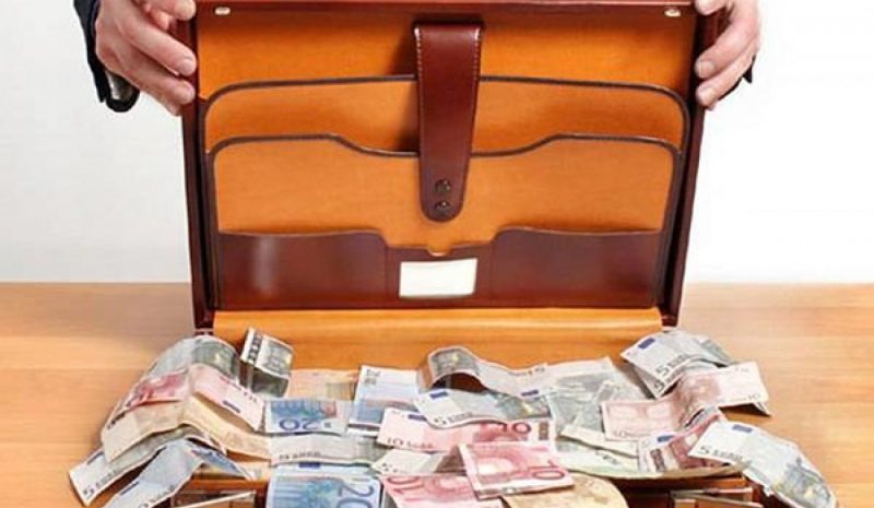 Πολλά τα ερωτήματα για τις απευθείας αναθέσεις!