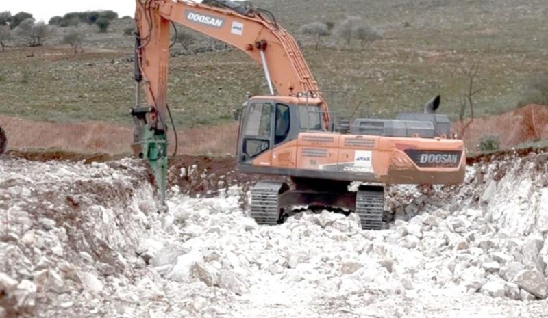 Εκσκαφές και χωματουργικά για τον άξονα Γιάννενα – Κακαβιά!