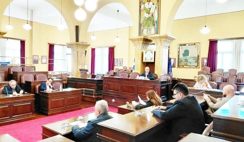 Ένταση στη Δημοτ. Επιτροπή Ιωαννίνων  για τους εξωτερικούς συμβούλους