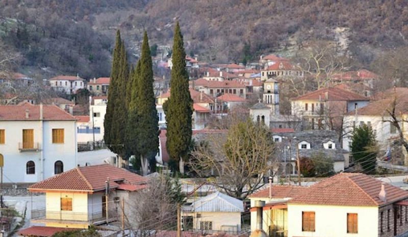 Με ΑΤΜ της Πειραιώς και πάλι το Δελβινάκι!