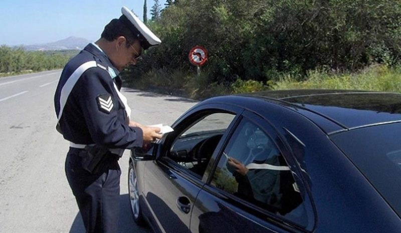 Αυτοκίνητο έχεις,  να οδηγείς ξέρεις; 