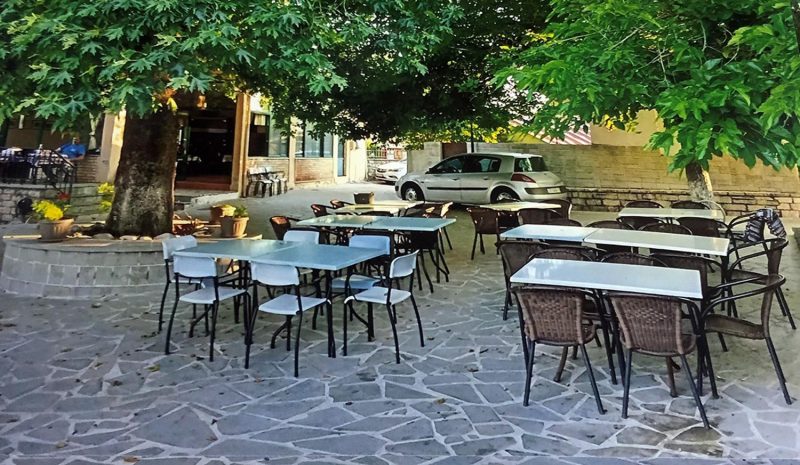 Μάχη» μεταξύ των κατοίκων και του δημάρχου Ζίτσας για το καφενείο 