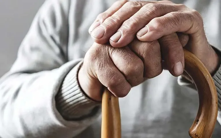 Νυχτερινή περιπέτεια για 92χρονο στα Πράμαντα