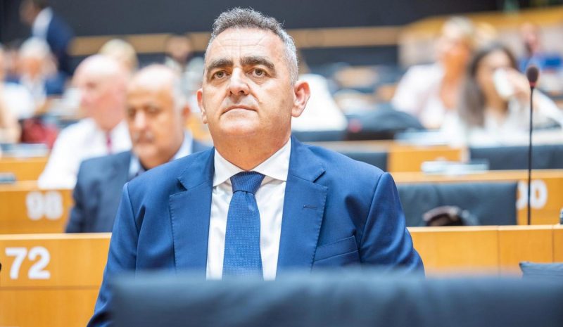 ΦΡ. ΜΠΕΛΕΡΗΣ: Μέτρα τώρα για την  ελληνική κοινότητα της Κων/πολης 