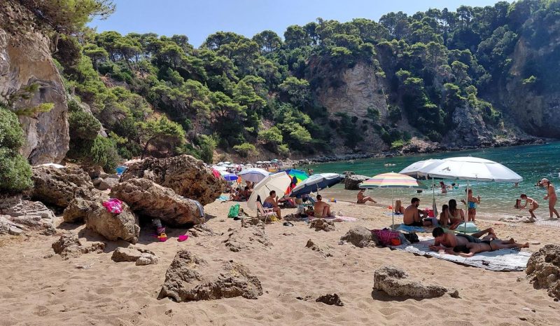 Χωρίς Υπαγόρευση 