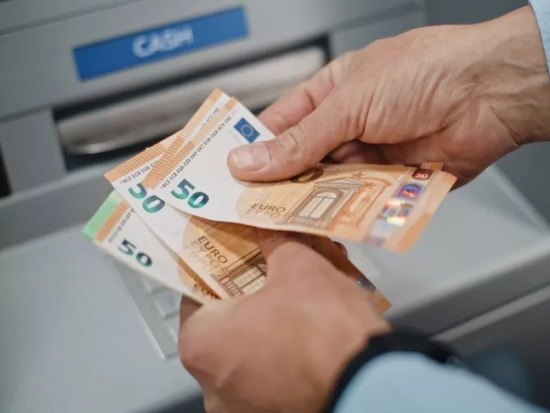   Από Ιούλιο του 2027 η υποχρεωτική πληρωμή ενοικίων μέσω τράπεζας