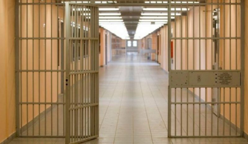 Οι ποινές πρέπει να εκτίονται αλλά σε ποιες φυλακές;