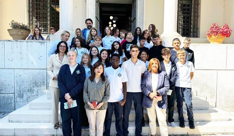 Νέοι από Αυστρία και Γιάννενα γνώρισαν  τη λειτουργία της Τοπ. Αυτοδιοίκησης