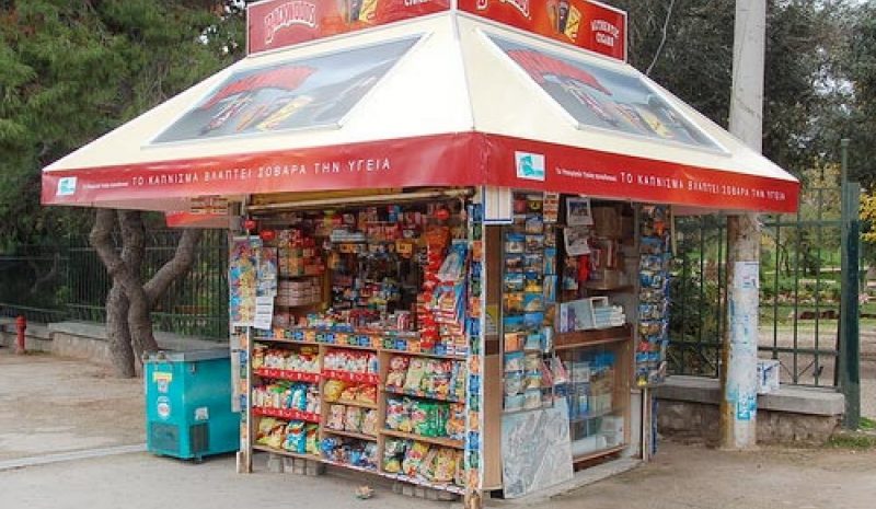 Απάτη με προπληρωμένες κάρτες σε περίπτερο και παντοπωλείο