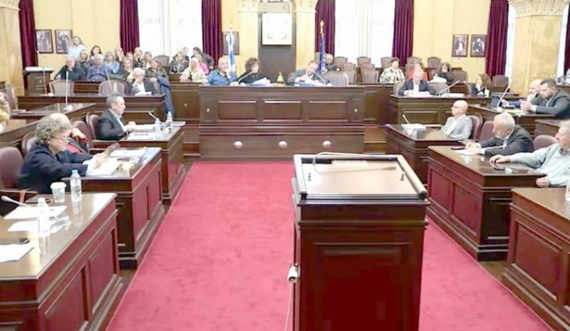 Δημοτικό Συμβούλιο: Στο «κόκκινο» η κόντρα Μπέγκα - Παπαγεωργίου