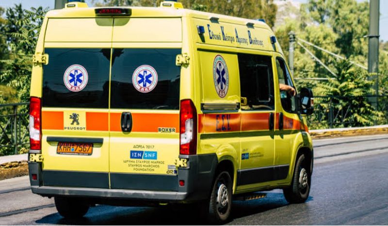Αυτοκίνητο έπεσε σε αύλακα στον δρόμο Άρτας - Φιλιππιάδας