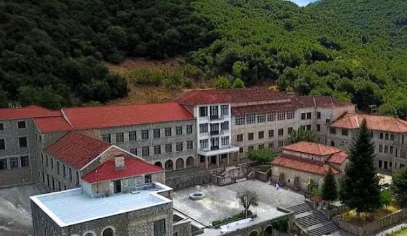 Βελλά: Από τη «διαυγή πηγή» του  Σπυρίδωνα στη σημερινή μαθητεία!