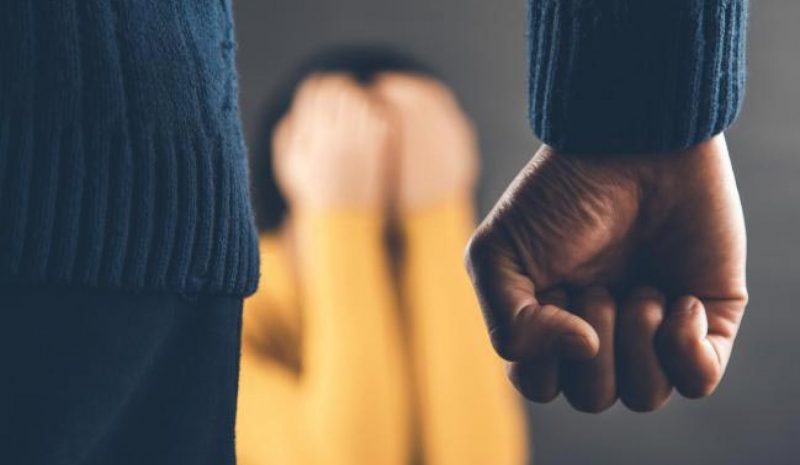 Να αντιδράσουμε στη βαρβαρότητα…