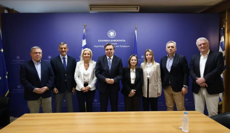 Επί τάπητος η ενίσχυση του εθνικού μηχανισμού αντιμετώπισης ζωονόσων