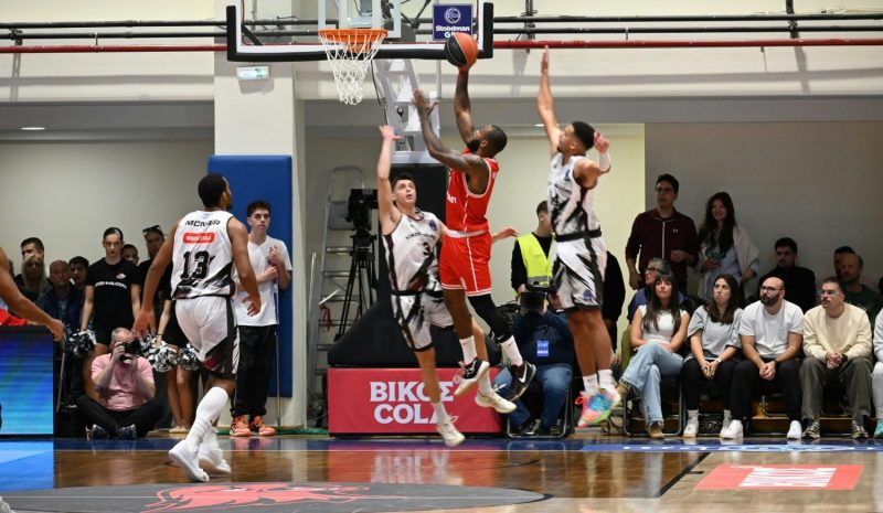 ΒΙΚΟΣ-Ολυμπιακός 68-79: Ανταγωνιστικοί και με χαρακτήρα στο ανακαινισμένο «Σ. Καραδήμας»