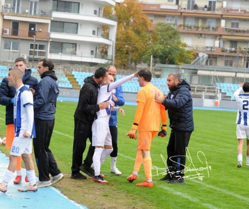 Νίκη-ανατροπή, σύνθημα αντεπίθεσης!