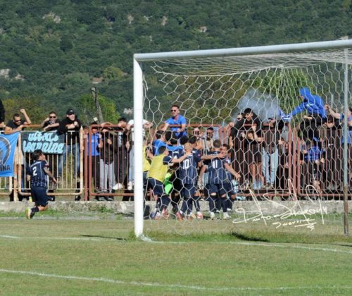 Δεν κερδίζουν οι φανέλες…
